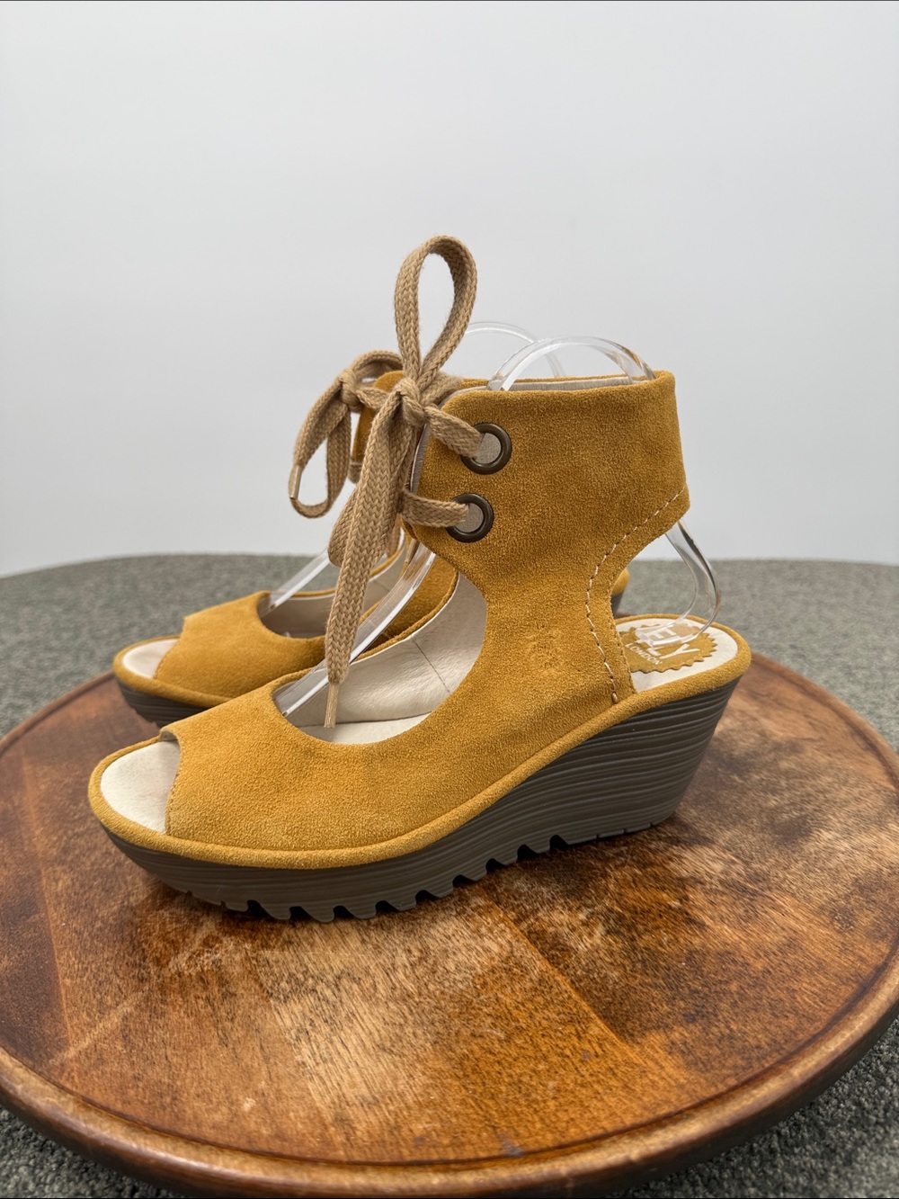Fly London Shoes Wm 37 US 6-6.5 Yaffa Lace Up Yellow Suede Wedge Sandal